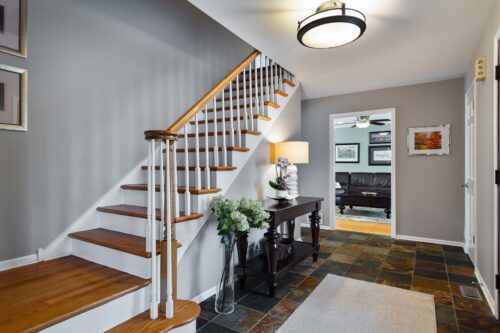 90 Linden Avenue, Glencoe, IL