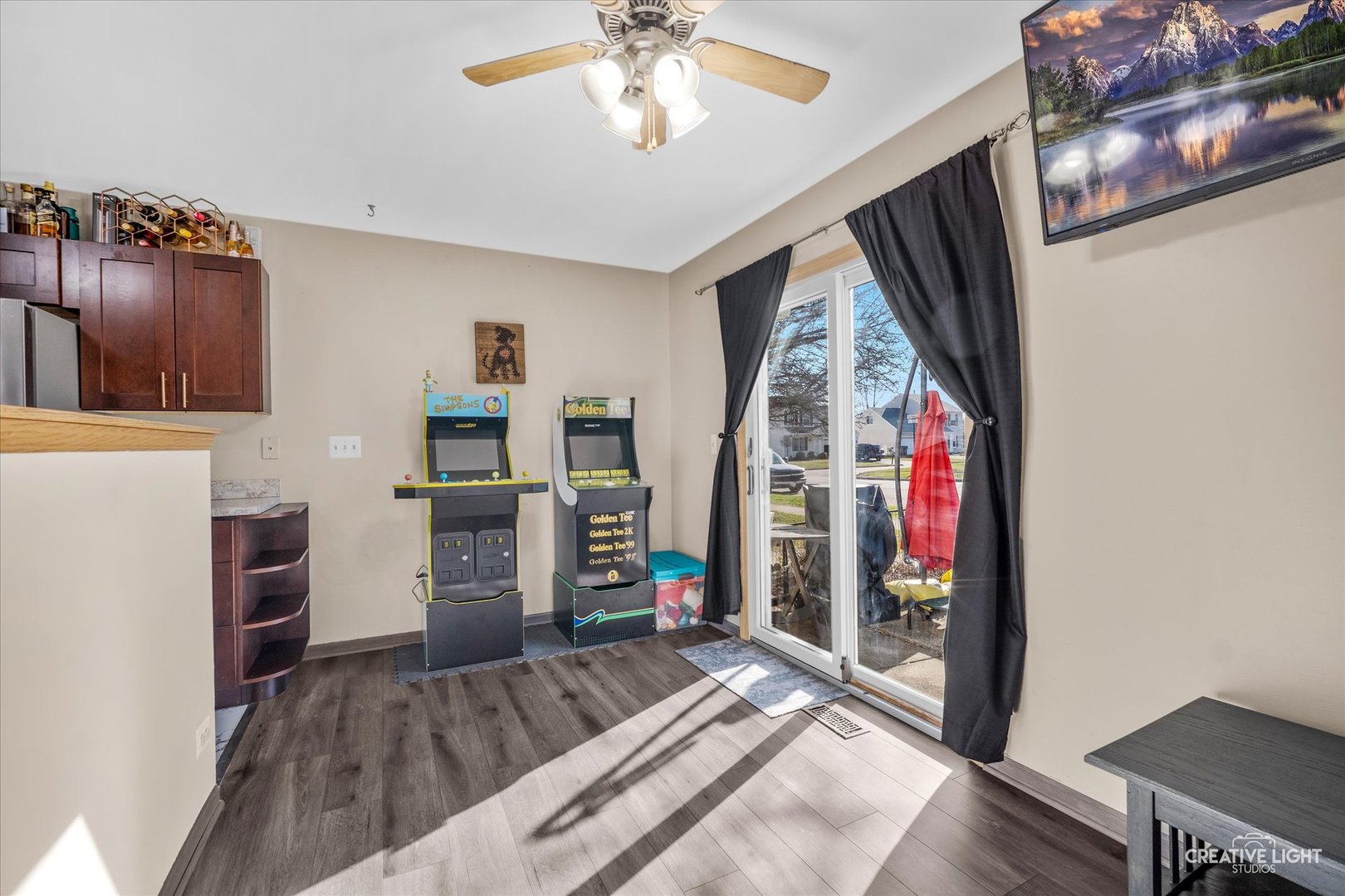 746 Fieldcrest Drive #B, South Elgin, IL