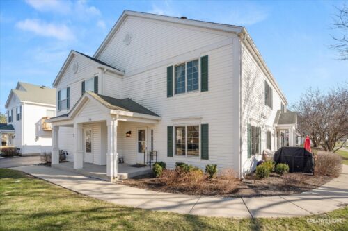 746 Fieldcrest Drive #B, South Elgin, IL