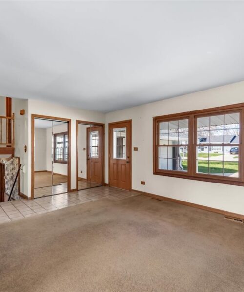 1411 Jill Court, Glendale Heights, IL