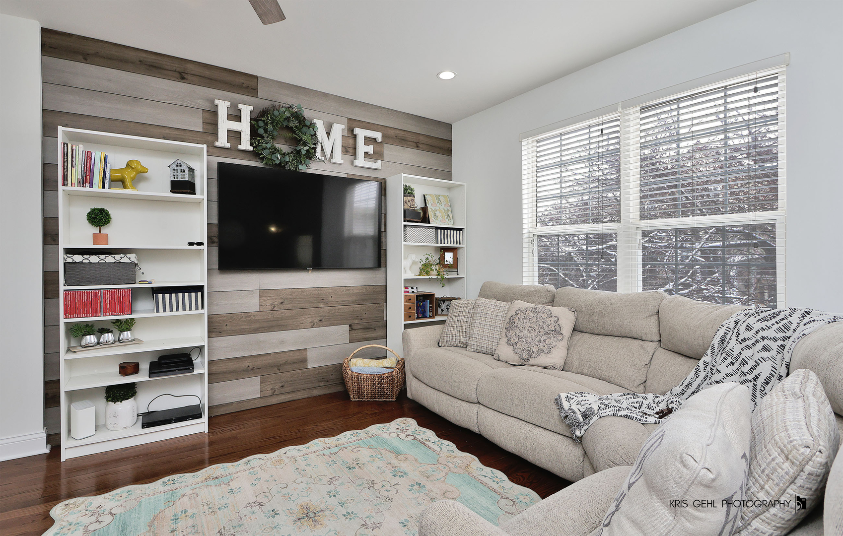 1493 Saint James Court, Gurnee, IL