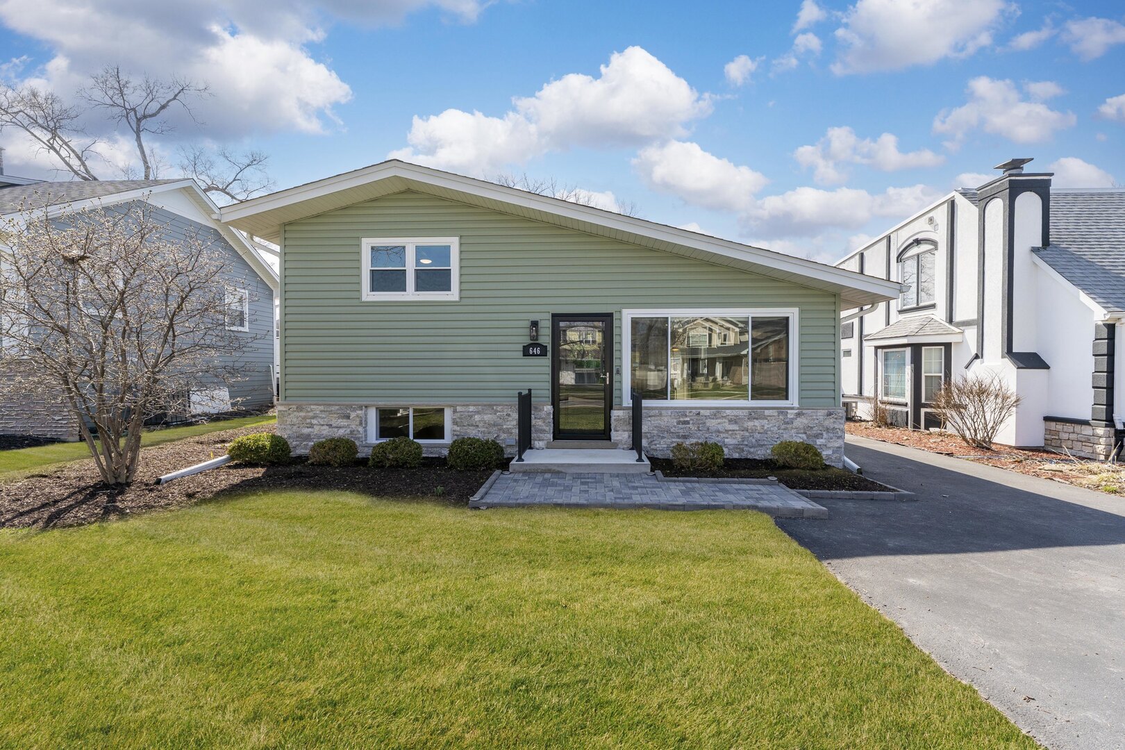 646 W Babcock Avenue, Elmhurst, IL