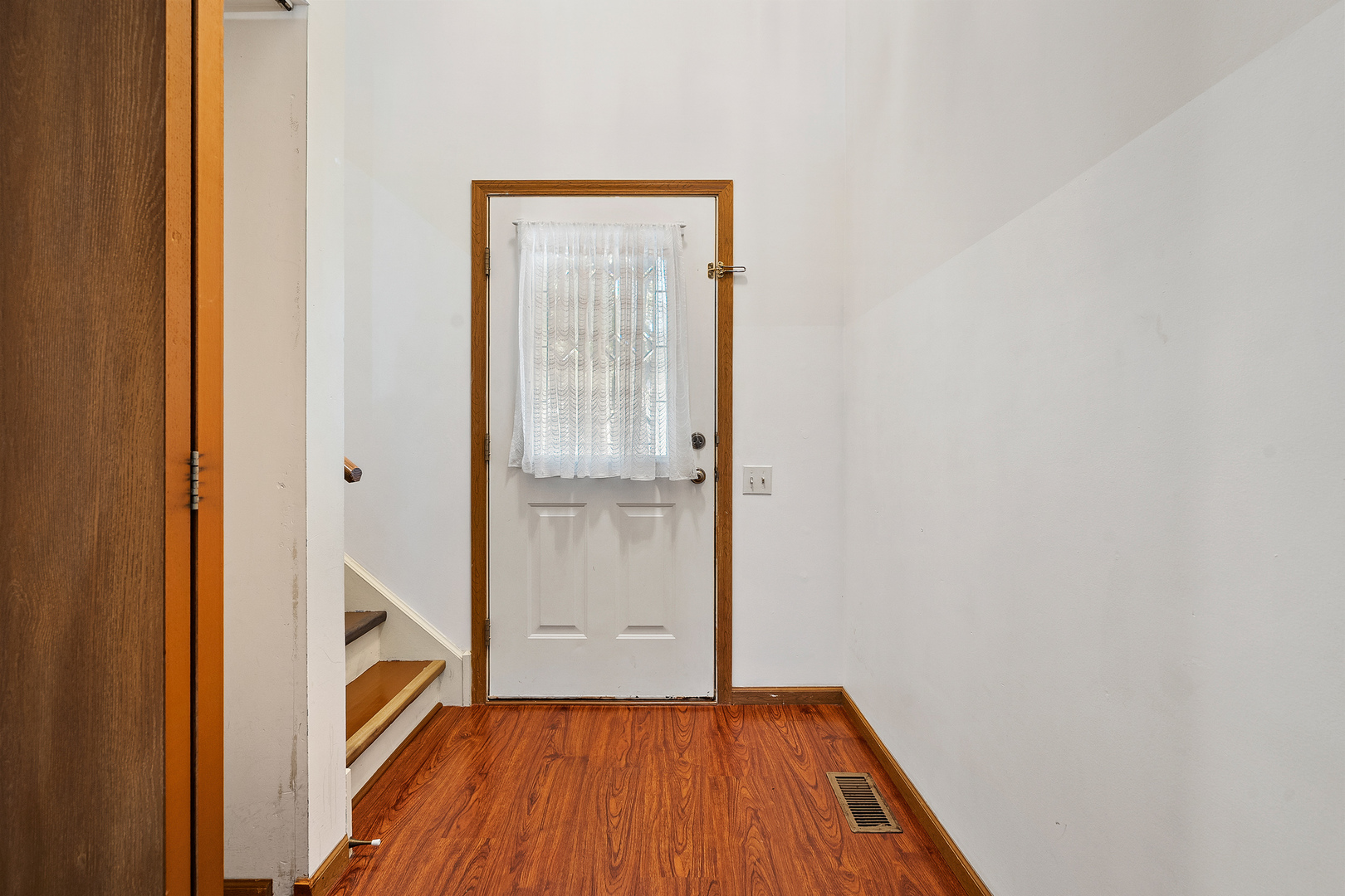 1404 W Sapphire Drive, Hoffman Estates, IL