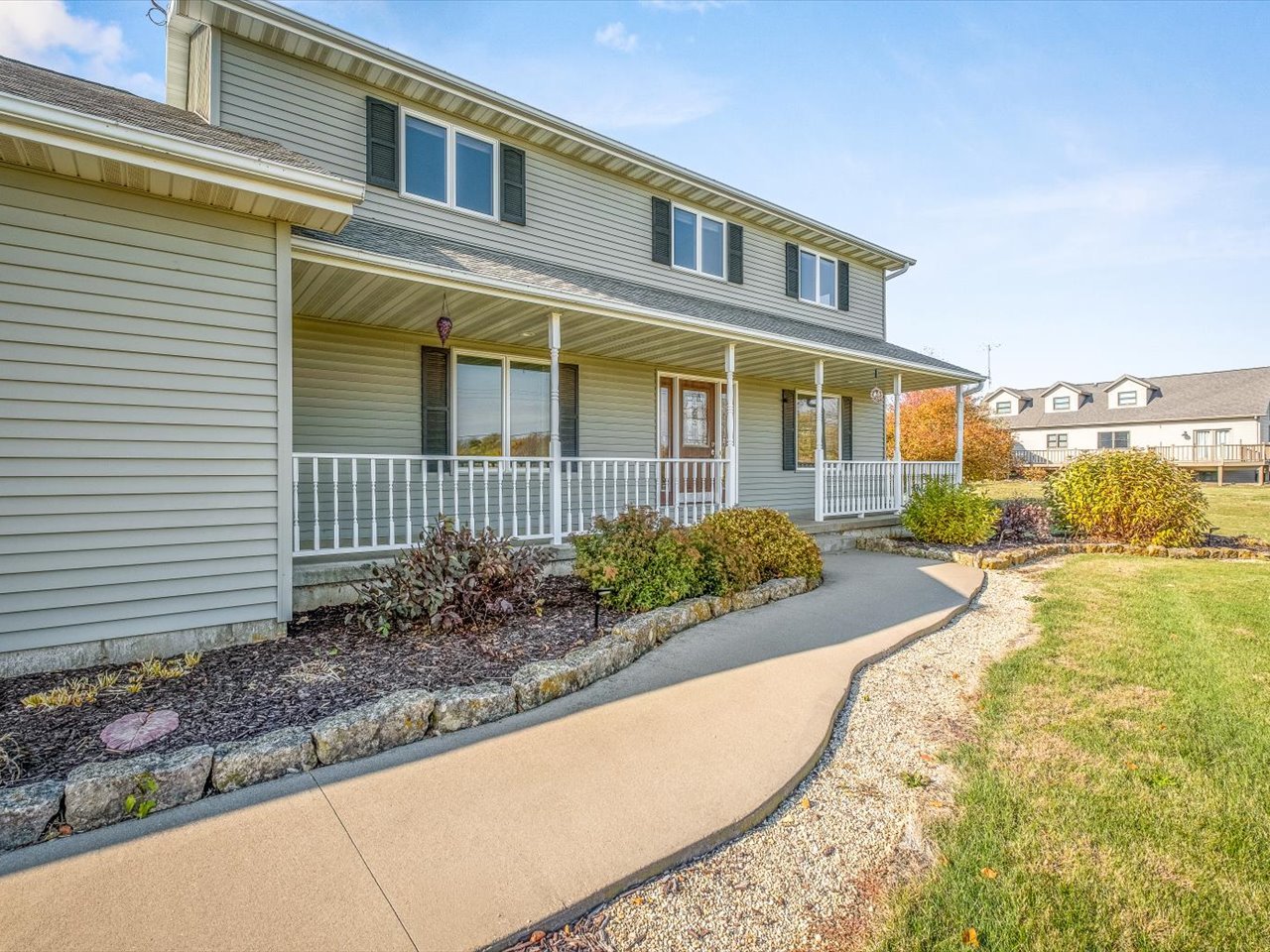 3028 S Golf Road, Stockton, IL