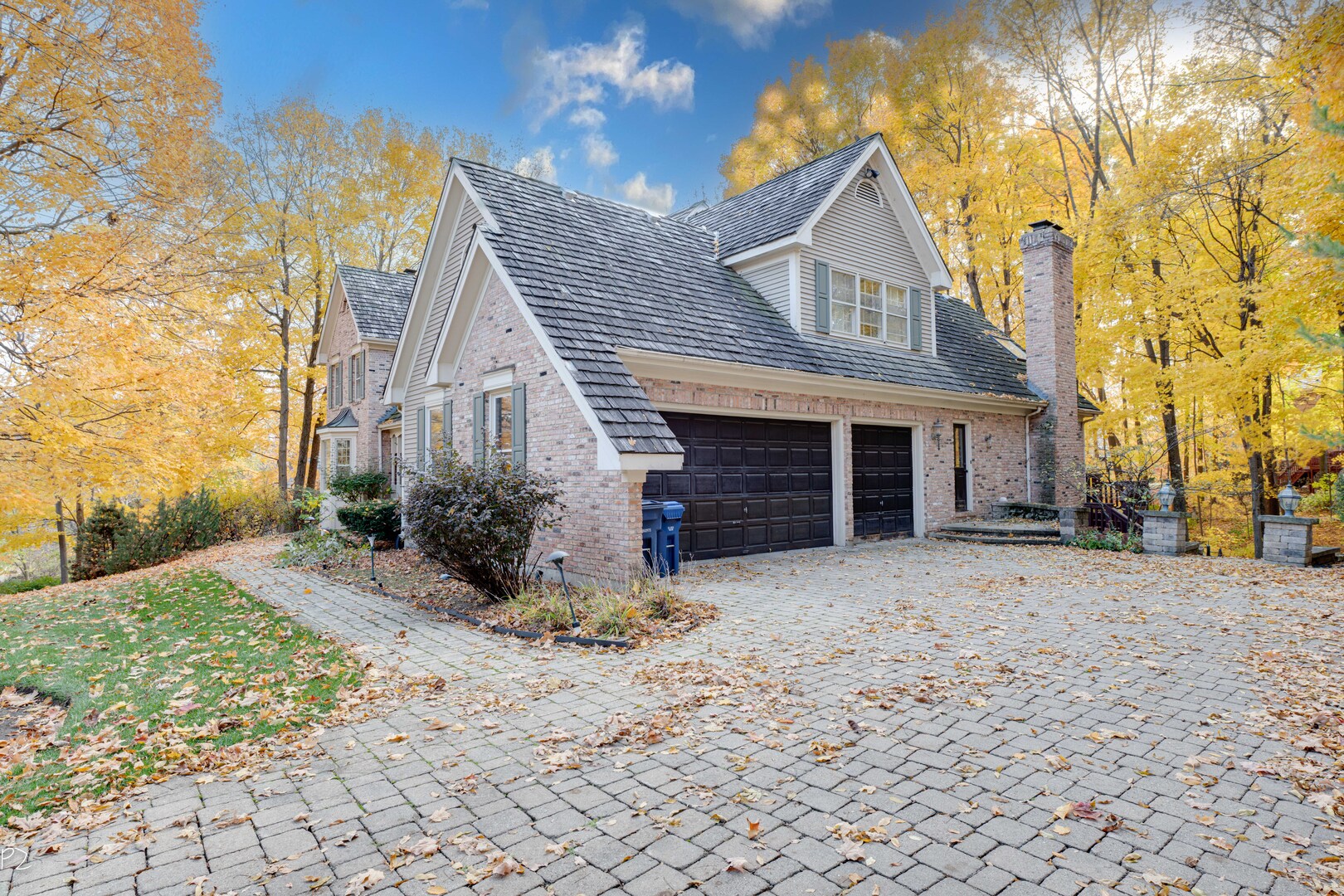 813 Fox Glen Drive, St. Charles, IL