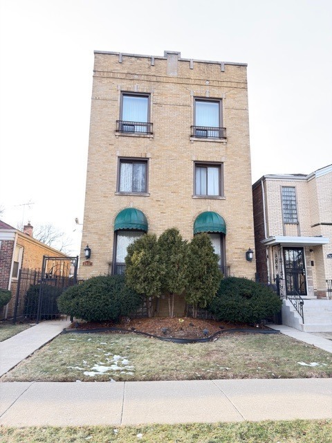 7936 S Campbell Avenue #2R, Chicago, IL