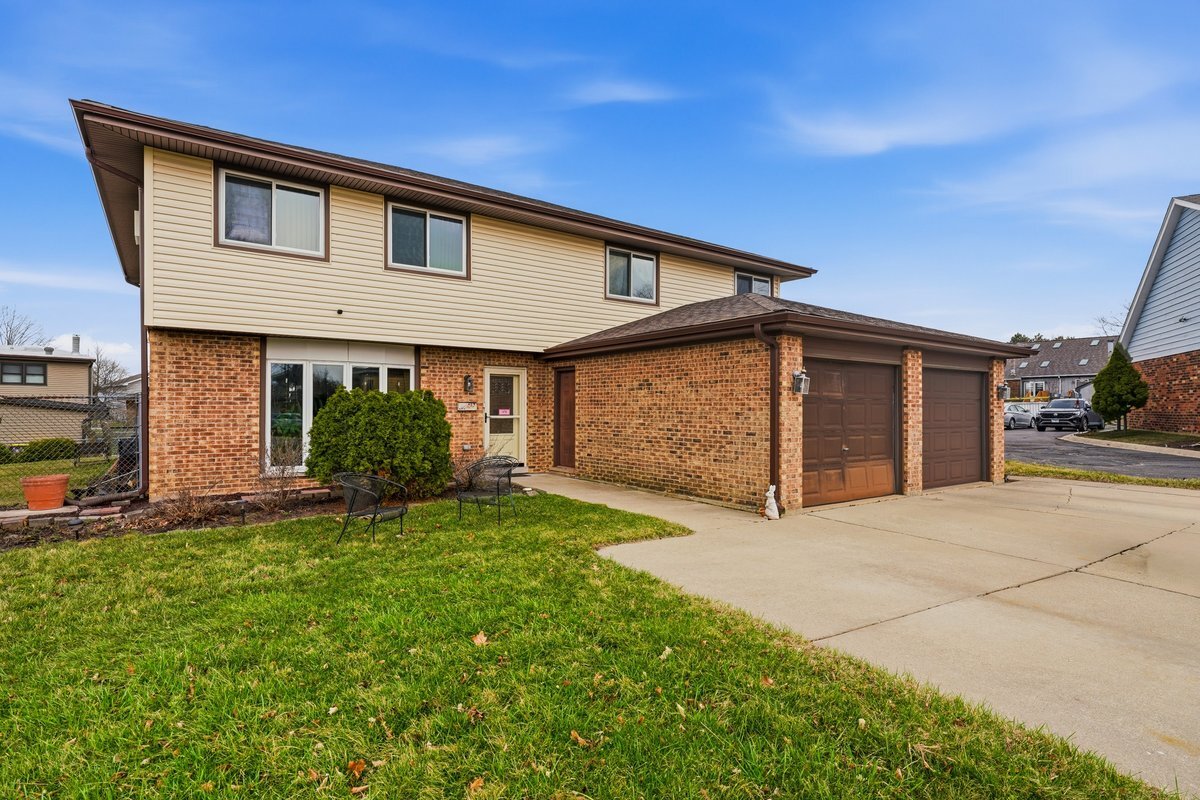 659 Terry Court, Roselle, IL