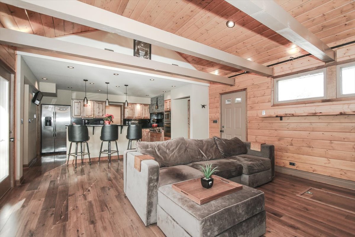 111 W Washington Boulevard, Lombard, IL