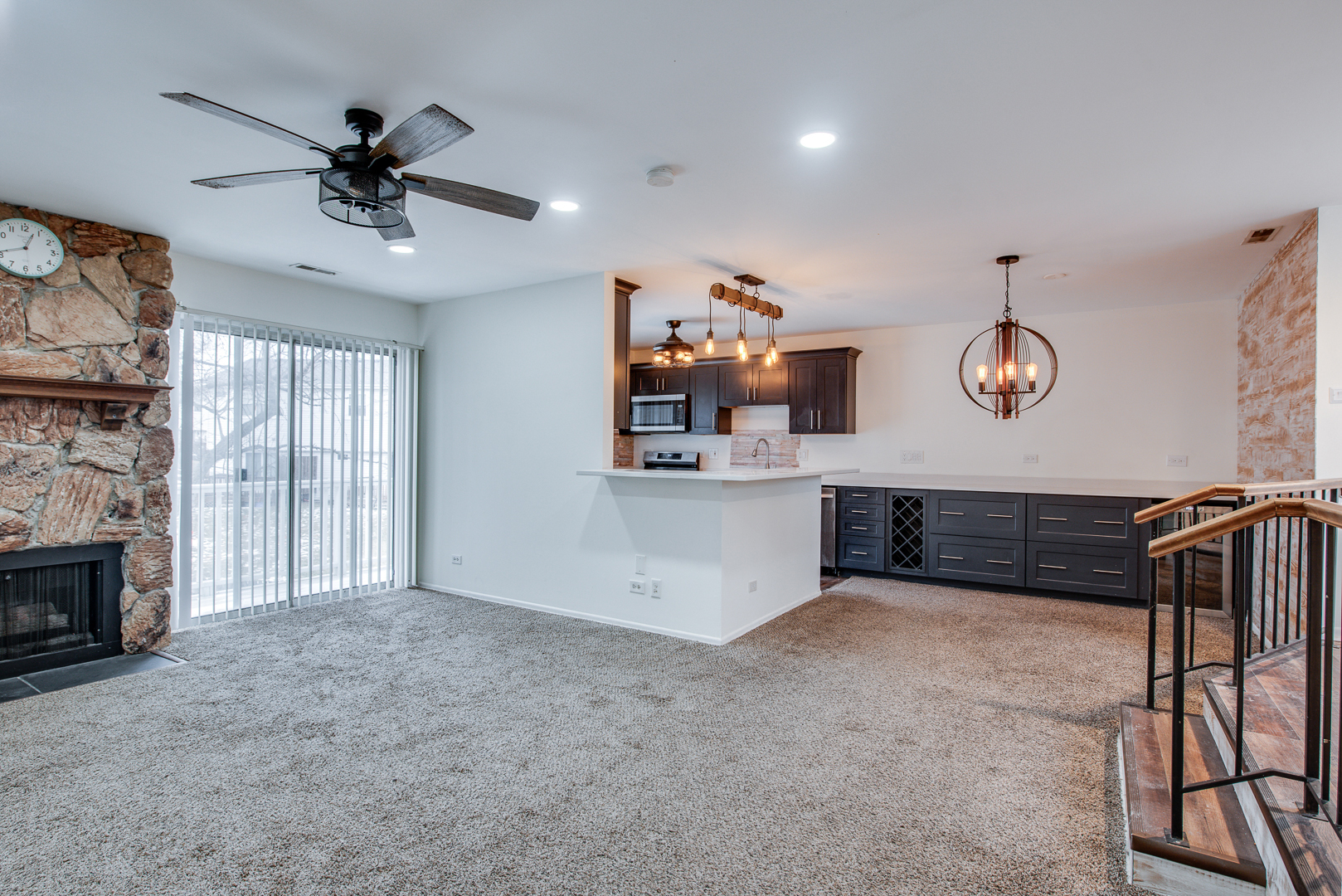 340 Springlake Lane #D, Aurora, IL