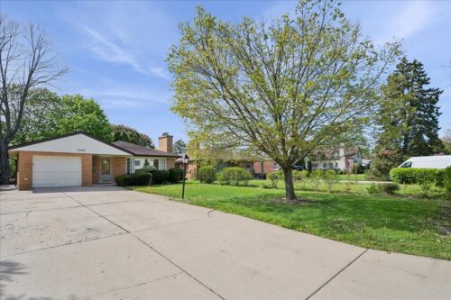 2648 Western Avenue, Highland Park, IL