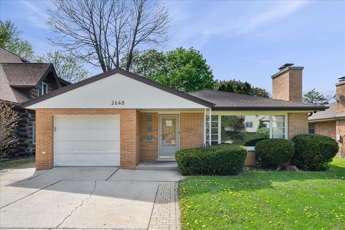 2648 Western Avenue, Highland Park, IL
