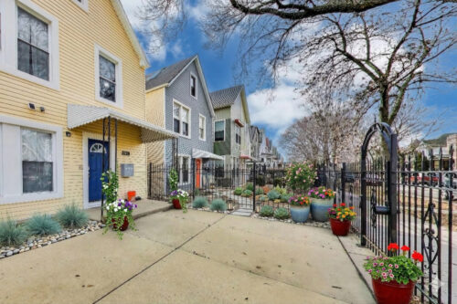 3719 W Palmer Street, Chicago, IL