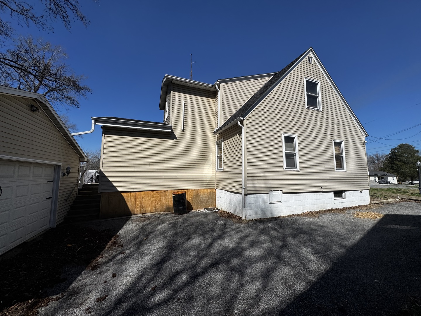 517 N Vine Street, Duquoin, IL