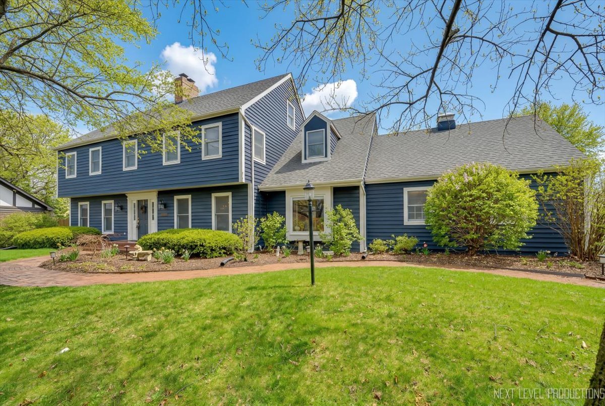 1601 Lois Court, Geneva, IL