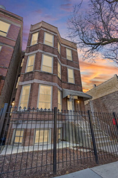 2833 W Polk Street, Chicago, IL