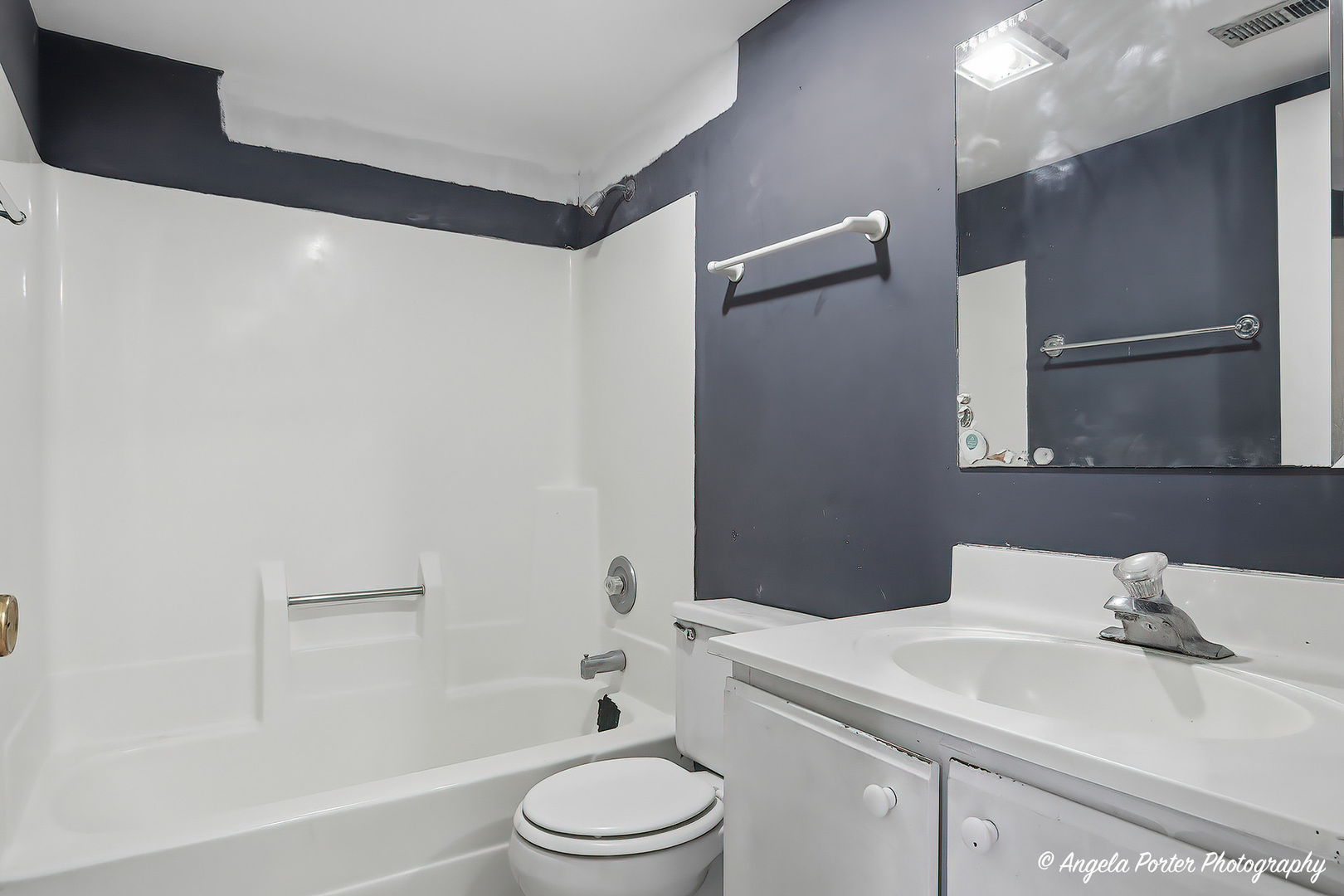 2384 Linden Drive, Woodstock, IL