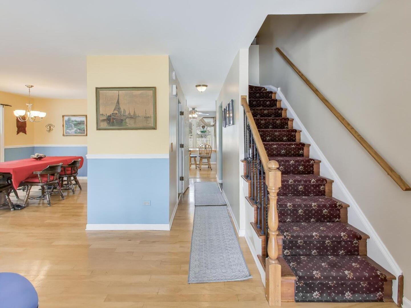 210 Foxmoor Road, Fox River Grove, IL