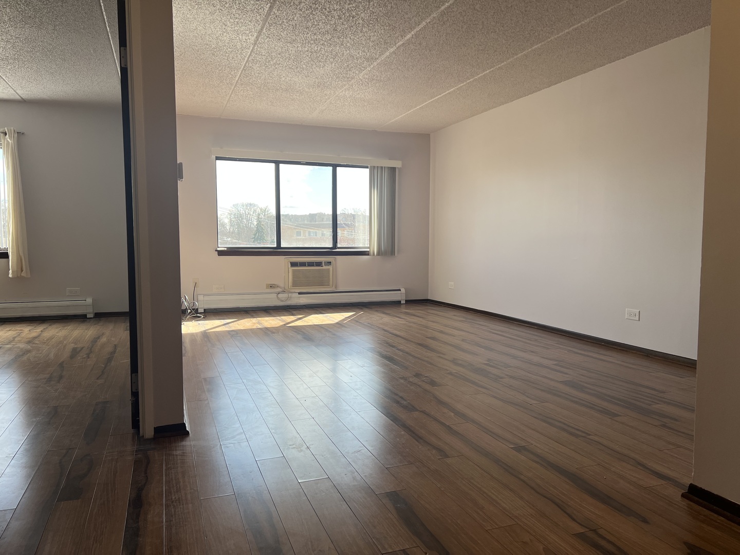 835 Pearson Street #304, Des Plaines, IL