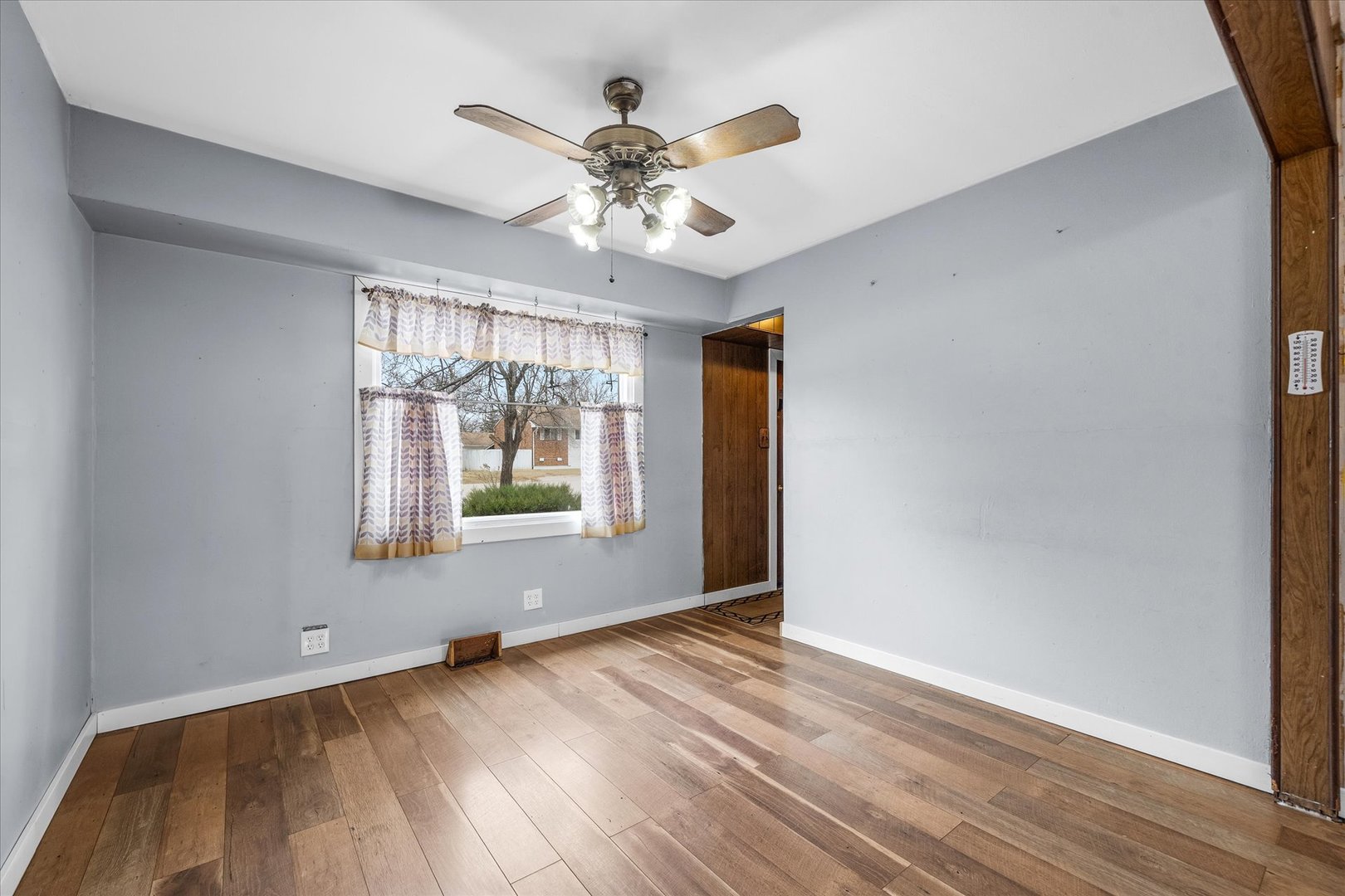 132 N Pinecrest Road, Bolingbrook, IL