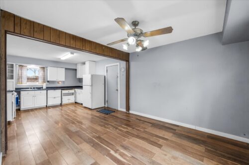 132 N Pinecrest Road, Bolingbrook, IL