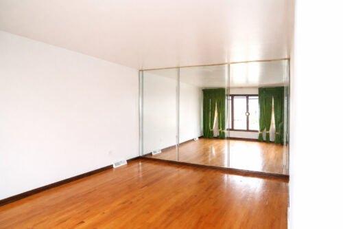 6102 W 64th Street, Chicago, IL