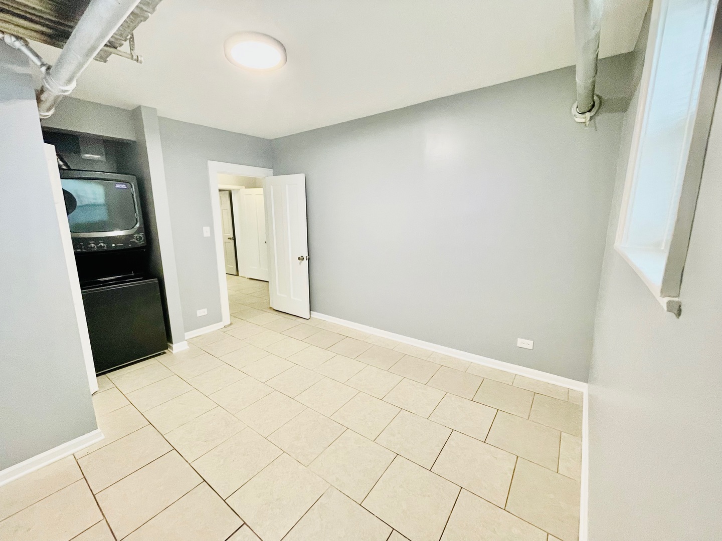 2300 W Granville Avenue #G, Chicago, IL