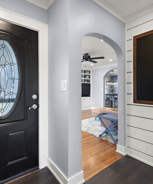 381 Douglas Avenue, Crystal Lake, IL