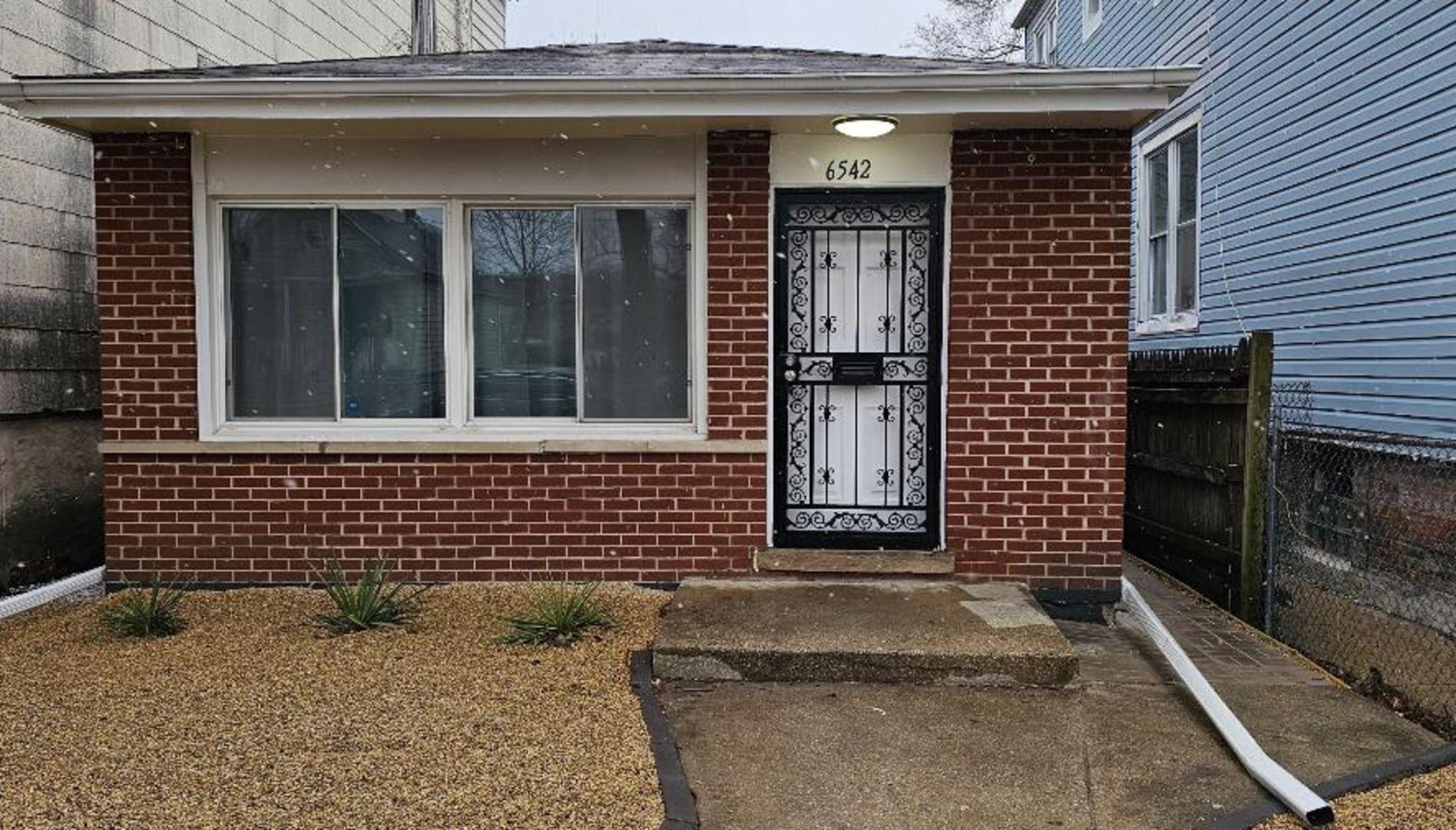 6542 S Carpenter Street, Chicago, IL