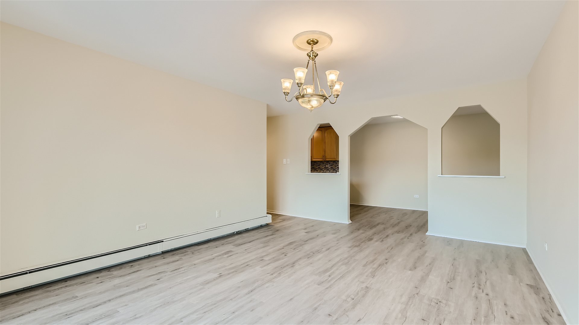 8936 N PARKSIDE Avenue #311, Des Plaines, IL