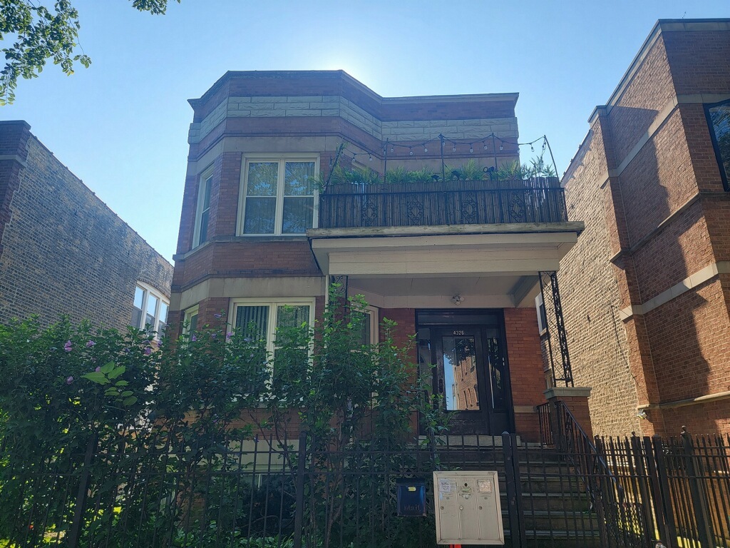 2638 N TROY Street #1, Chicago, IL