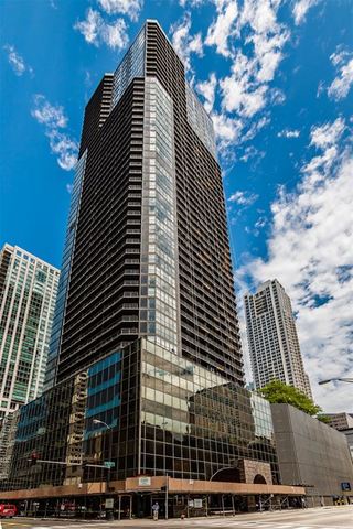 10 E Ontario Street #4806, Chicago, IL