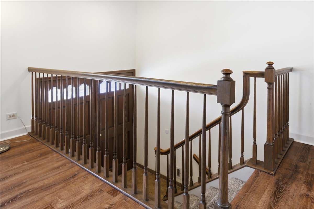 23W281 Cambridge Court, Glen Ellyn, IL