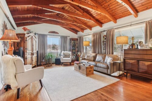 238 Frontage Road, Northfield, IL