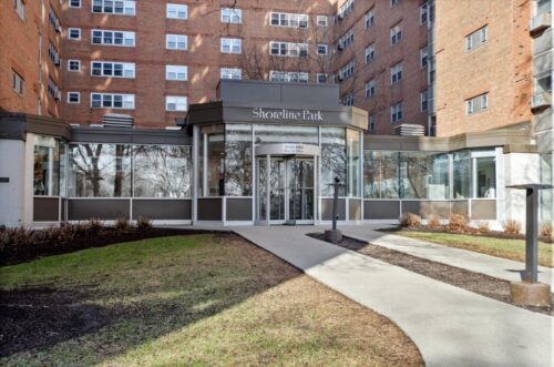 4950 N Marine Drive #902, Chicago, IL