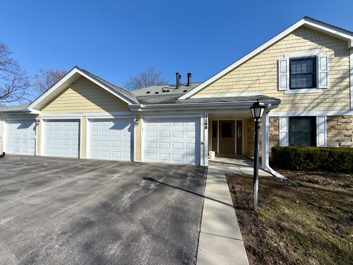 1168 Middlebury Lane #A1, Wheeling, IL