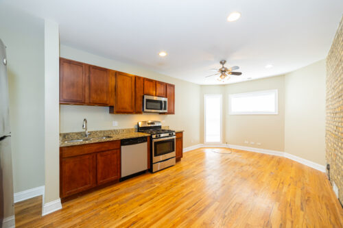 1644 W GREENLEAF Avenue #2S, Chicago, IL