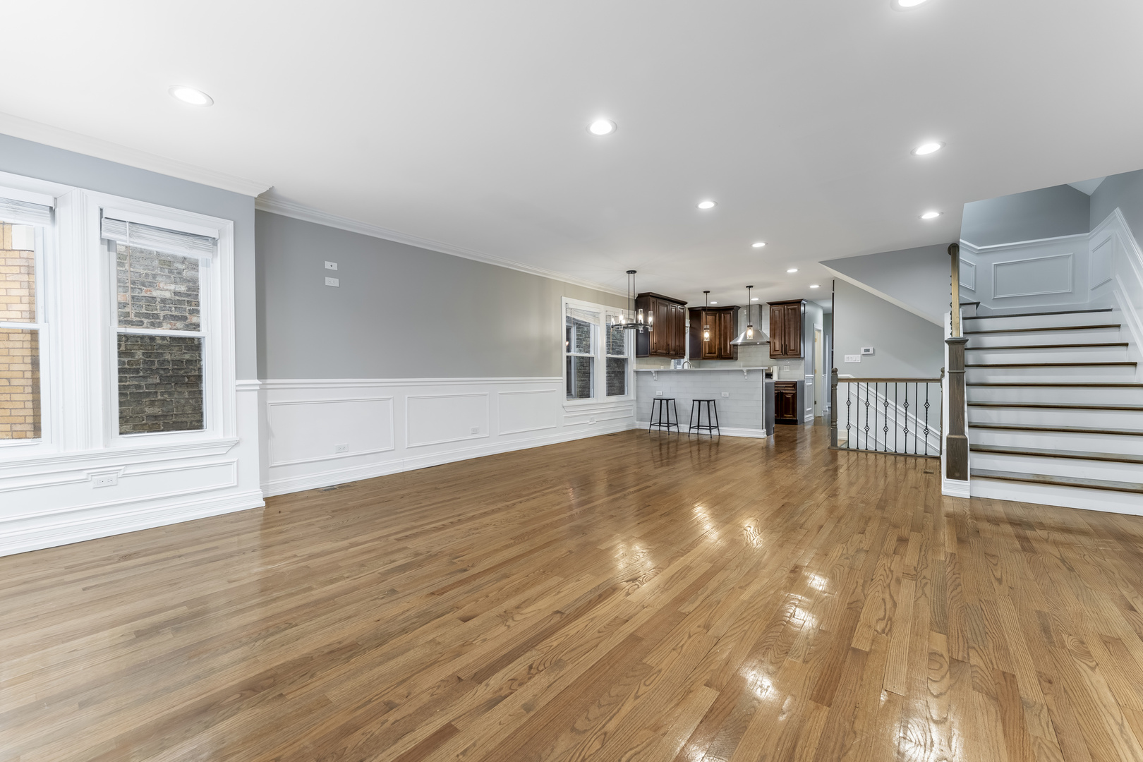 6243 W Byron Street, Chicago, IL