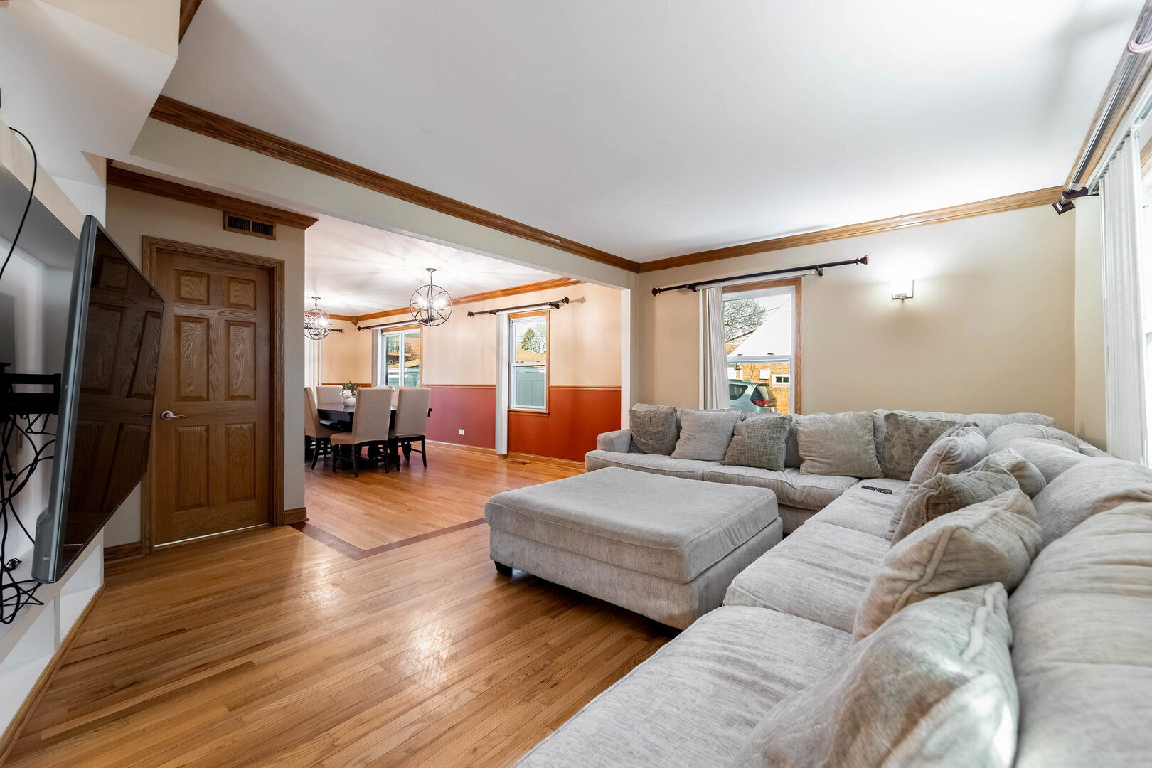 7920 Natoma Avenue, Burbank, IL