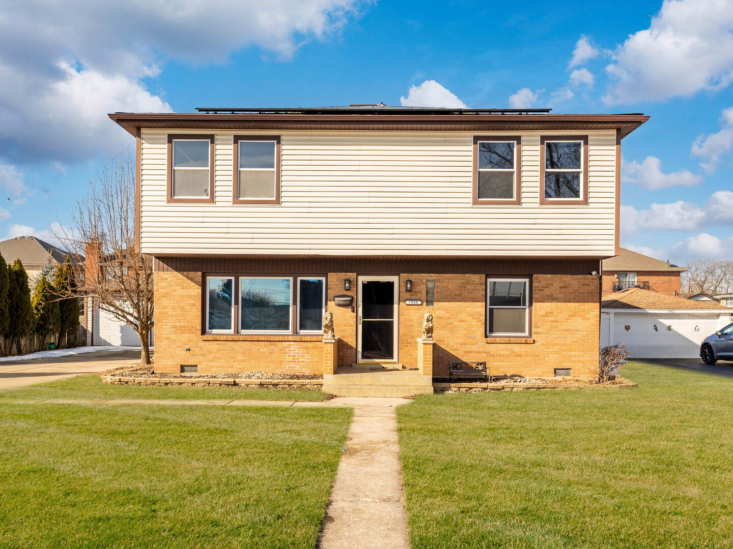 7920 Natoma Avenue, Burbank, IL