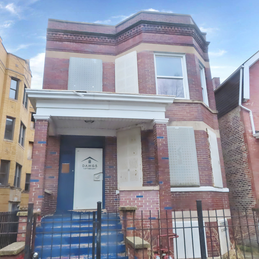 5607 S Emerald Avenue, Chicago, IL