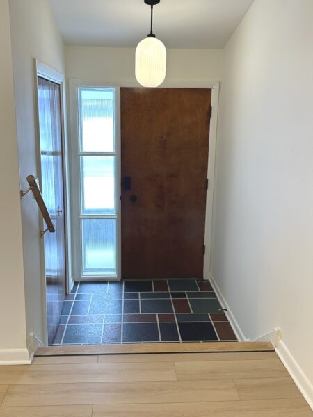 821 W Manor Court, Glenwood, IL