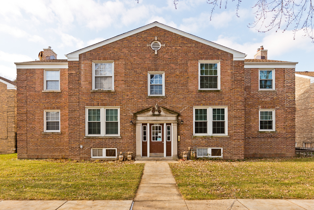 4262 W Nelson Street #2, Chicago, IL