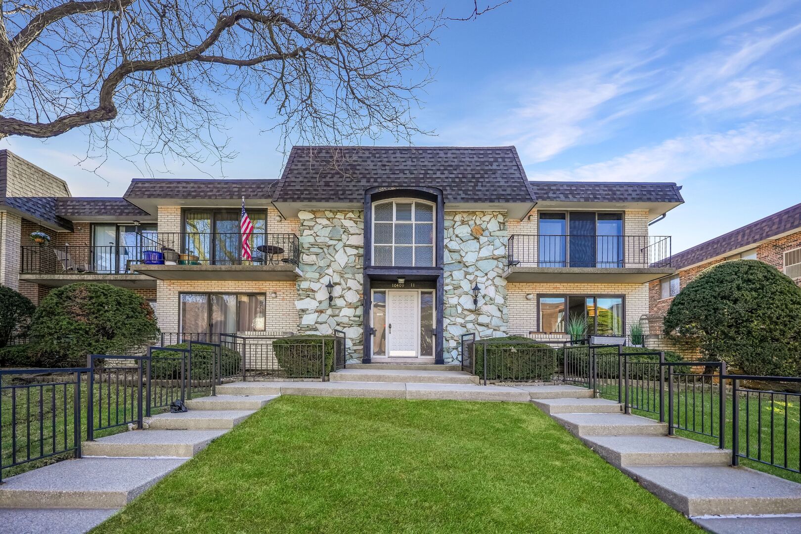 10411 S Komensky Avenue #101B, Oak Lawn, IL