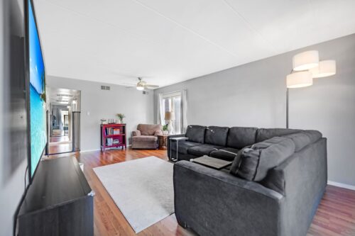 10411 S Komensky Avenue #101B, Oak Lawn, IL