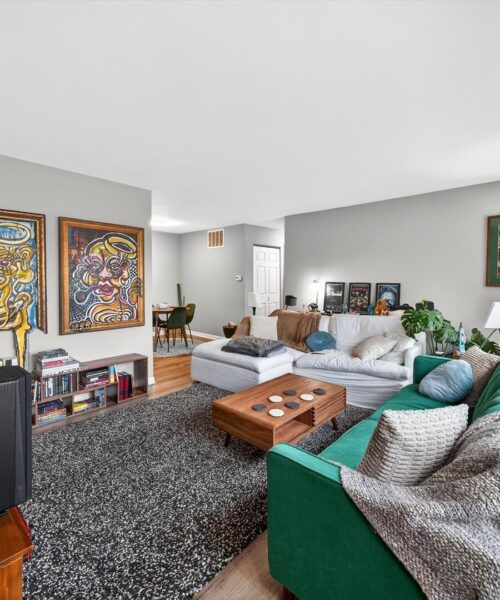 206 Nantucket Harbor #206, Schaumburg, IL