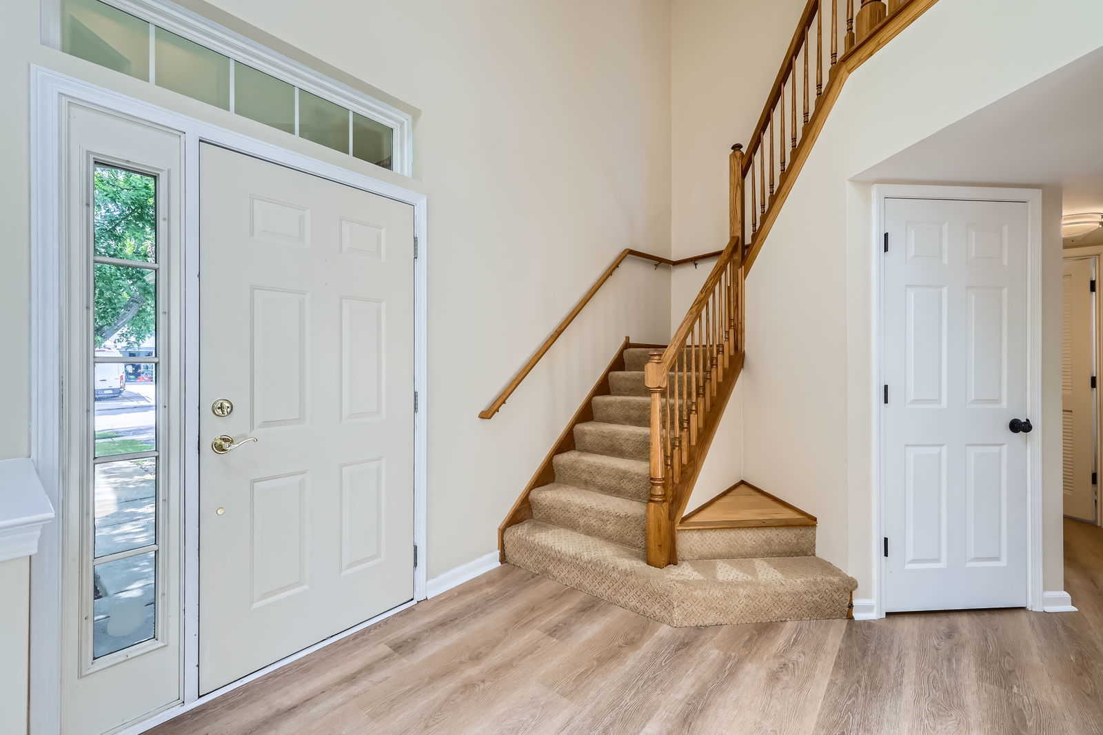 1208 Darnell Drive, Mundelein, IL