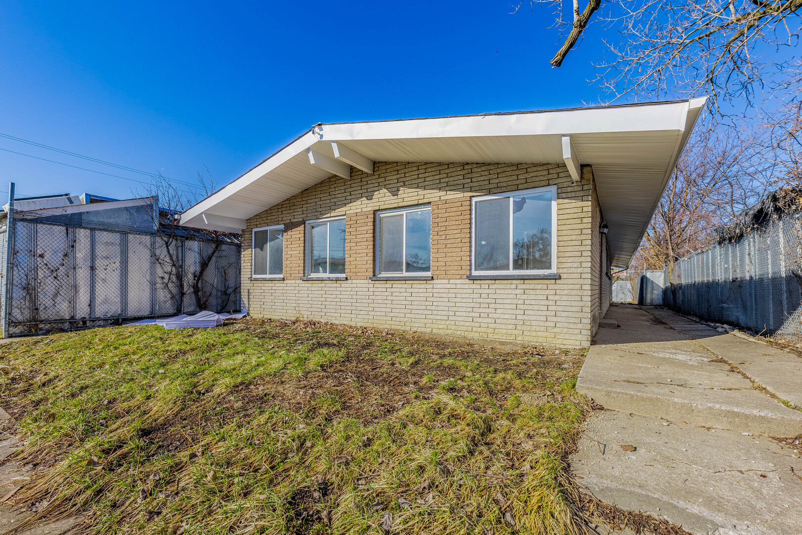 15334 Hoyne Avenue, Harvey, IL