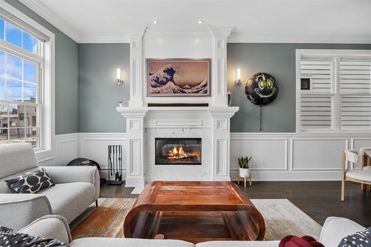 1616 N Hamlin Avenue, Chicago, IL