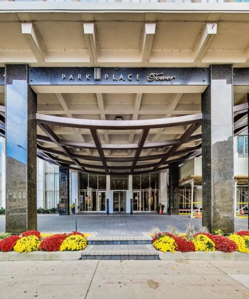 655 W IRVING PARK Road #2301, Chicago, IL