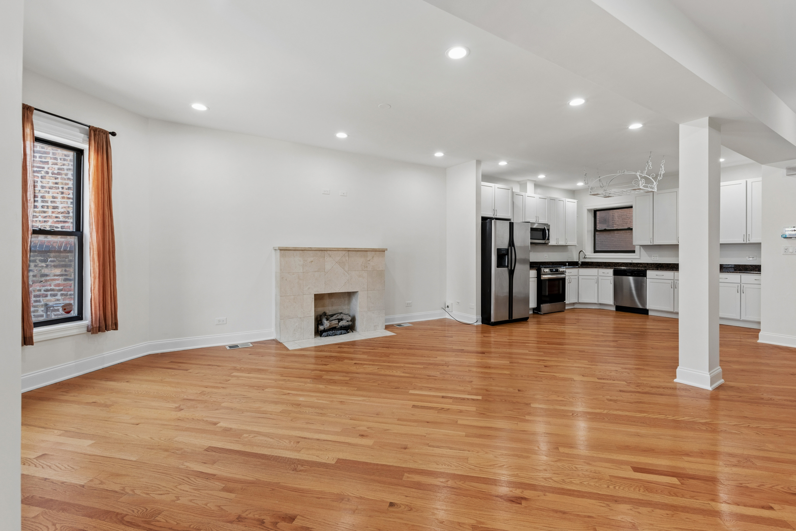 6209 S University Avenue #1, Chicago, IL